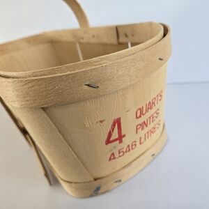 Wooden Produce Berrie Basket Vtg
